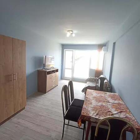 Apartnikolov1 * Varna